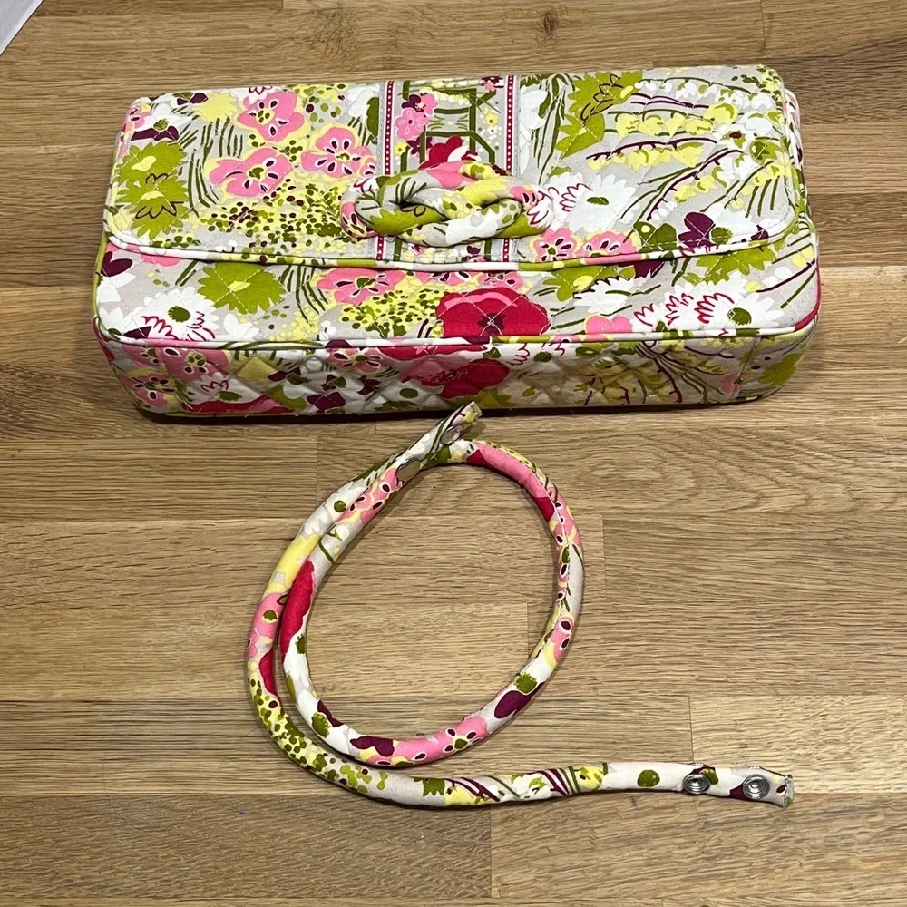 Vera Bradley gently used